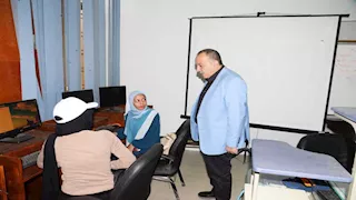 محافظ أسيوط يتابع تدريب العاملين على التحول الرقمي بالديوان العام (صور)