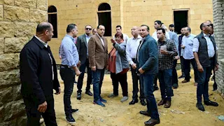 رئيس الوزراء يتفقد أعمال إعادة إحياء منطقة "درب اللبانة"