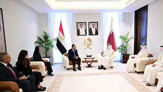 مدبوبي يلتقي نظيره القطري بالدوحة