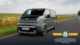 نسخة كيا PV5 للنقل تسجل رقمًا قياسيًا في موسوعة غينيس.. قطعت 693.38 كيلومتر دون إعادة شحنها