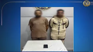 فيديو يوثق الجريمة.. ضبط المتهم بسرقة هاتف داخل محل بالإسكندرية