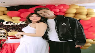 على يخت.. عصام صاصا يعود لزوجته والأخيرة تنشر صورا رومانسية 