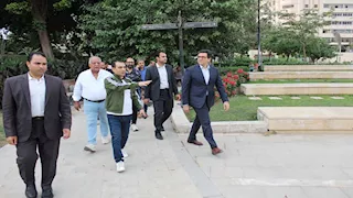 وزير الثقافة يتفقد حديقة الأزبكية ويوجه بانتهاء تطوير مدخل المسارح -صور