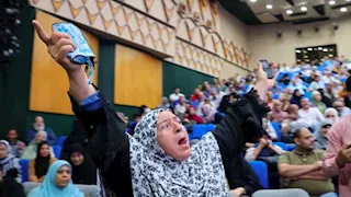 10 صور ترصد دموع الفرحة.. لحظة إعلان قرعة الحج فى محافظة الإسماعيلية