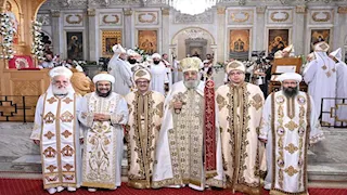 ذكرى القرعة الهيكلية الـ13.. البابا تواضروس يرسِّم كهنة وقمامصة جددًا بالإسكندرية