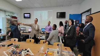 رئيسة وزراء أوغندا تزور الجامعة الألمانية بالقاهرة وتبحث آفاق التعاون الأكاديمي