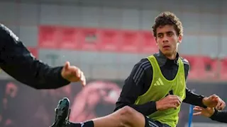 "بدأ مشواره في ماليزيا".. من هو حمزة عبدالكريم المطلوب في برشلونة؟