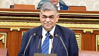 "العلوم الصحية" تشيد يإصدار ضوابط وظائف أخصائي المهنة