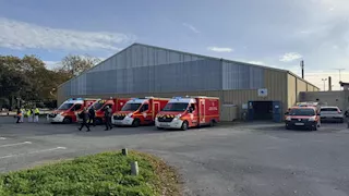 حادث مروّع.. إصابة 10 أشخاص في عملية دهس غرب فرنسا والشرطة تعتقل المنفذ