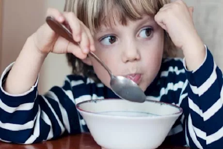 طبيبة تنصح بتناول "البليلة بالعسل" للأطفال.. تعرف على فوائدها