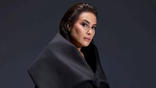 "الأسود يليق بكِ".. هند صبري تخطف الأنظار بإطلالة أنيقة تبهر الجمهور