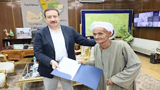 بالصور- محافظ المنوفية يسلم 22 عقد تقنين لأراضي أملاك الدولة