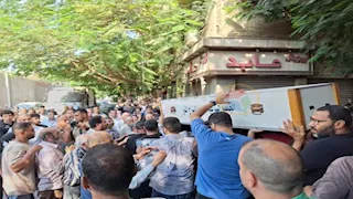 بالصور.. تشييع جنازة السيناريست أحمد عبدالله بحضور نجوم الفن