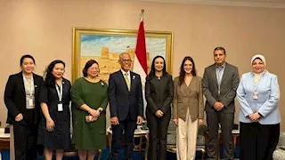 وزيرة التضامن الاجتماعي تبحث مع وزير الأسرة بسنغافورة التعاون في تمكين المرأة