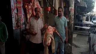 بالصور- ضبط أكثر من طن لحوم فاسدة في حملات تموينية بأسيوط 