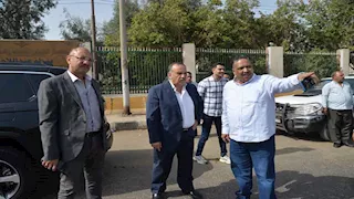 بالصور- محافظ أسيوط يتفقد طريق نزلة عبد اللاه بحي شرق