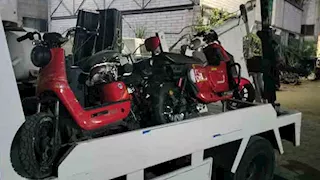 صور.. مصادرة عدد من مركبات التوك توك بالقاهرة تنفيذًا لقرار حظر السير 