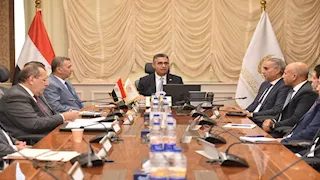 استعدادًا لرمضان.. وزير التموين يعقد اجتماعًا موسعًا لمتابعة توافر السلع الأساسية بالأسواق