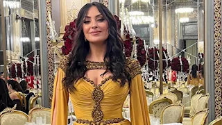 "الملكة نفرتيتي".. نرمين الفقي تخطف الأنظار في حفل "ذا جراند بول الملكي"