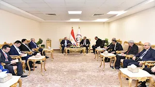 وزير الإنتاج الحربي يلتقي وزير الصناعات الدفاعية لدولة أذربيجان -(صور)