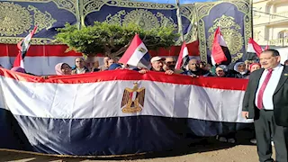 27 مرشحا على مقعد واحد.. توافد الناخبين على لجان المنتزه بالإسكندرية -صور