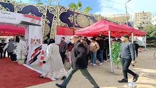 في جولة الإعادة.. طوابير الشباب أمام لجان الرحامنة بالإسكندرية -صور