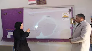 مدير تعليم الجيزة يتفقد مدارس أبو النمرس ويشيد بالأنشطة الرياضية والدمج التعليمي