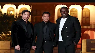 شون بيكر وسلمان خان وإدريس ألبا ضمن حضور حفل جولدن جلوب بمهرجان البحر الأحمر 