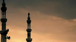 موعد أذان وصلاة المغرب اليوم الخميس 18 ديسمبر.. ومن صالح الدعاء بعد ختم الصلاة