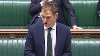 وزير بريطاني: مستعدون للحيلولة دون تنفيذ إسرائيل تهديداتها ضدّ لبنان