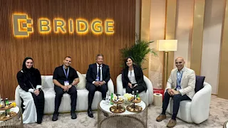 رئيس "الأعلى للإعلام" يلتقي مسؤولي "جوجل" لبحث ملف حقوق الملكية الفكرية