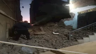 انهيار منزل من 3 طوابق بسوهاج 