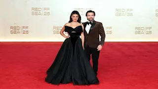 بالصور| مي عمر وريهام أيمن وشريف رمزي في حفل ختام مهرجان البحر الأحمر السينمائي 