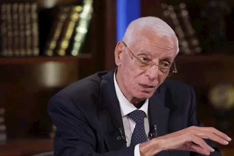 علاج جرثومة المعدة بالثوم- حسام موافي يجيب: هل هذا ممكن؟