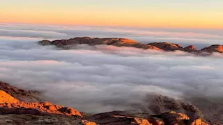 أجواء ساحرة في سانت كاترين.. قمة جبل موسى تحتفل باليوم الدولي للجبال (صور)