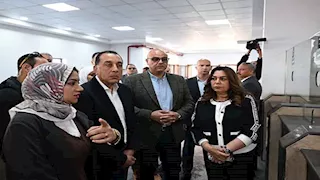 رئيس الوزراء يتفقد مركز طب الأسرة بطحانوب ضمن مشروعات "حياة كريمة"