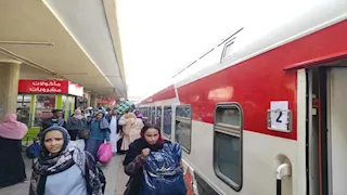 السكة الحديد تسير القطار الـ38 لنقل 1028 سودانيًا إلى وطنهم