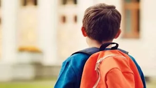 من بينهم أبناء المطلقات.. أطفال يحق لهم الحصول على معاش شهري