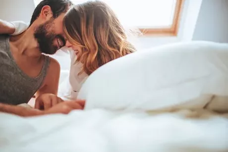 كم مرة تصل المرأة للنشوة في العلاقة؟- طبيبة تجيب "فيديو"