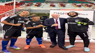 "مصريين".. 8 صور لأشباه اللاعبين العالميين مع إنفانتينو في قطر