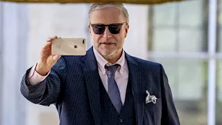 بـ"أكذوبة الحب".. محتال بريطاني يستغل النساء المطلقات ويجمع 1.3 مليون دولار منهن