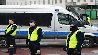   دون إصابات.. سقوط طائرة مسيرة عسكرية قرب منزل سكني في بولندا