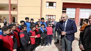 بالصور- وزير التعليم يتفقد المدرسة المصرية اليابانية بأسوان