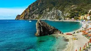 "الأكثر غموضا".. رصد جزيرة تدور عكس عقارب الساعة (صور والفيديو)