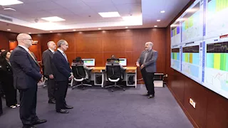 وزير الاتصالات يفتتح مقر مركز مراقبة الطيف الترددي بالجيزة