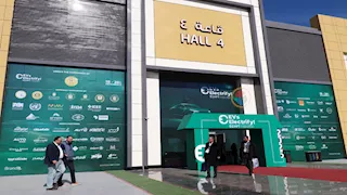 نيسان مصر: لا تحكم على السيارة الكهربائية قبل قيادتها على الطريق