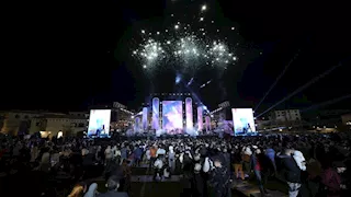  الآلاف في سيليا.. رامي صبري يحيي  حفل افتتاح "The Village"  وجهة التسوق والترفية بالعاصمة الجديدة 