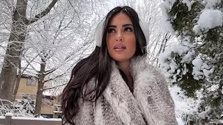 ميرنا نور الدين تستمتع بالأجواء الشتوية وسط الثلج من أحدث ظهور