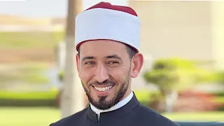 بعد تريند "الطبيب الوسيم".. سيدة تسأل داعية: "هو عادي أبص على راجل حلو ولا حرام؟" 