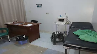 أدوات جراحية ملوثة وأدوية مجهولة.. تشميع مستوصف غير مرخص في بني سويف